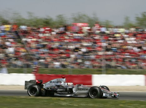 Kimi Raikkonen førte kort tid løbet.